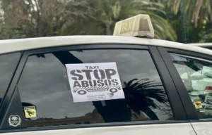 Los taxistas toman Málaga en protesta por el alza de las pólizas de hasta 7.000 euros
