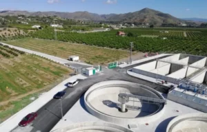 Málaga impulsa una red de aguas regeneradas para el riego de instalaciones de la zona oeste y de Torremolinos