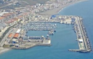 Un hombre mata a su padre a golpes en Vélez-Málaga
