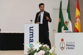Javier Castillo “No sería el escritor que soy si no hubiera pasado por la UMA”