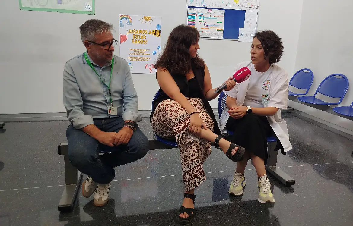 Entrevista con José Carlos y Sandra durante el encuentro. FIRMA: CURRO BURGOS