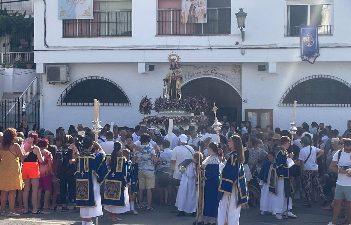 la-salida-de-la-virgen-del-carmen-de-almu-car-en-directo-en-101tv