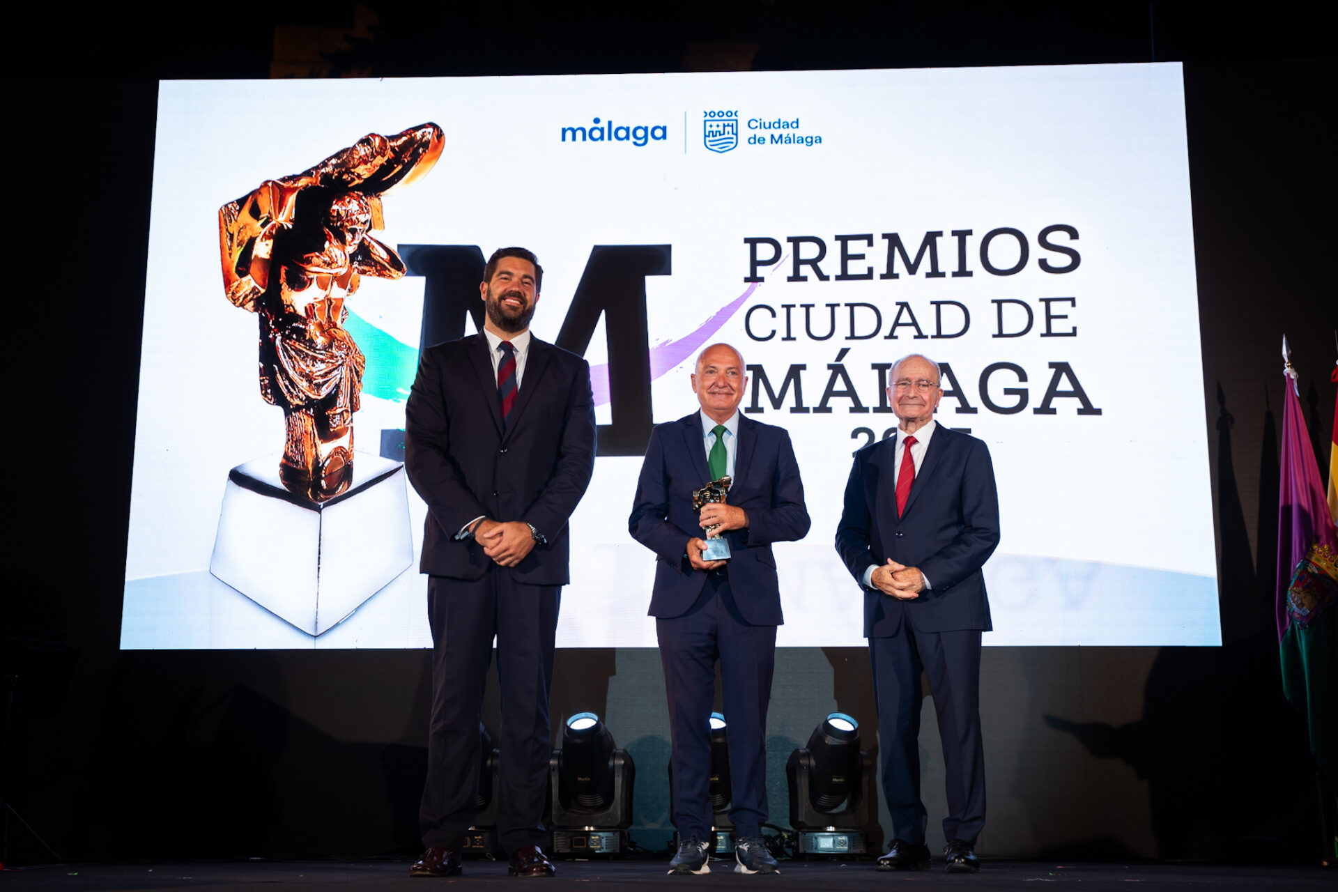 El Ayuntamiento entrega los Premios Ciudad de Málaga 2025: mira todas las fotos del acto