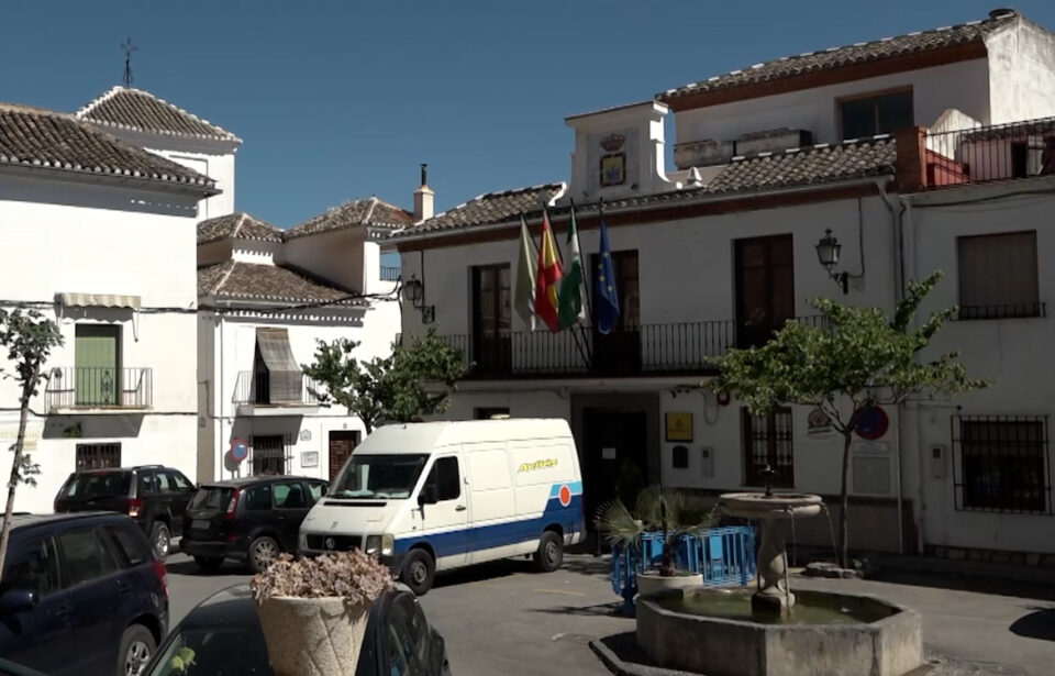 huetor santillan ayuntamiento