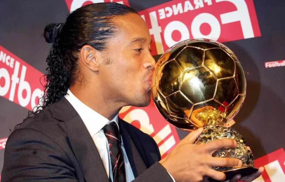 Ronaldinho entregará el Balón de Oro 2025