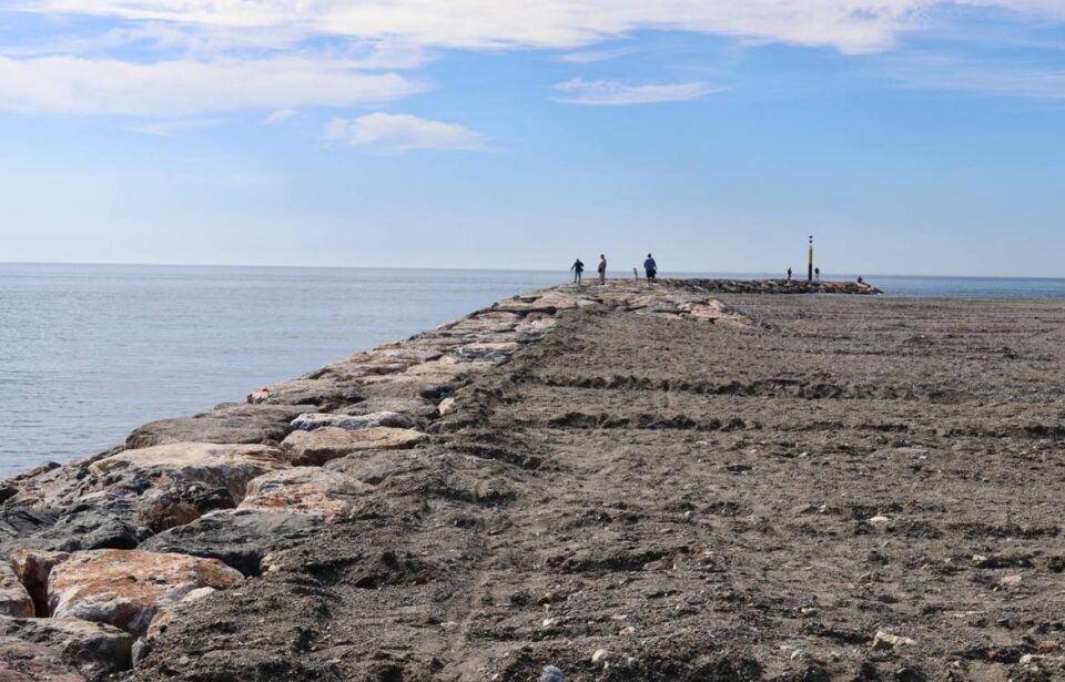 espigon playa granada (1)