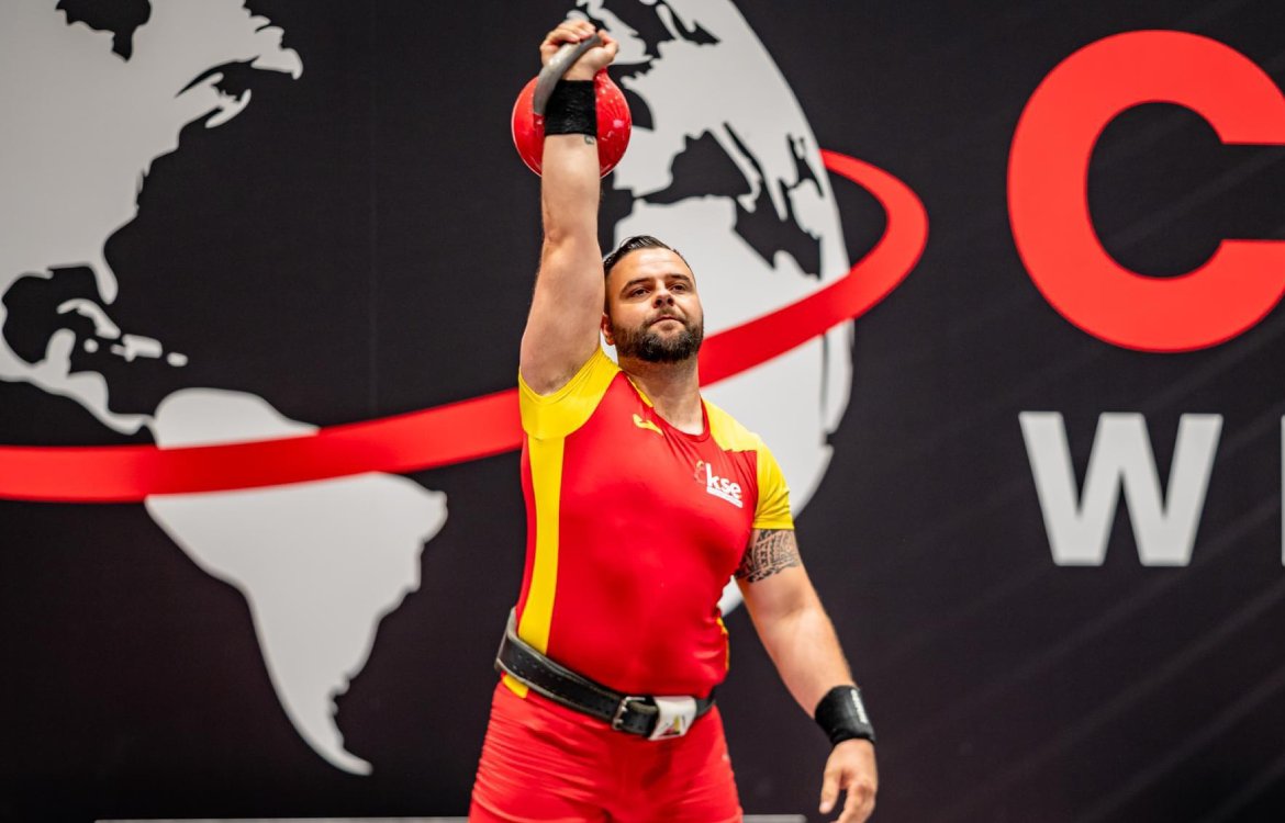 José Antonio Cuenca ha ganado dos oros mundiales de la Federación IKFF de EEUU en su primera participación