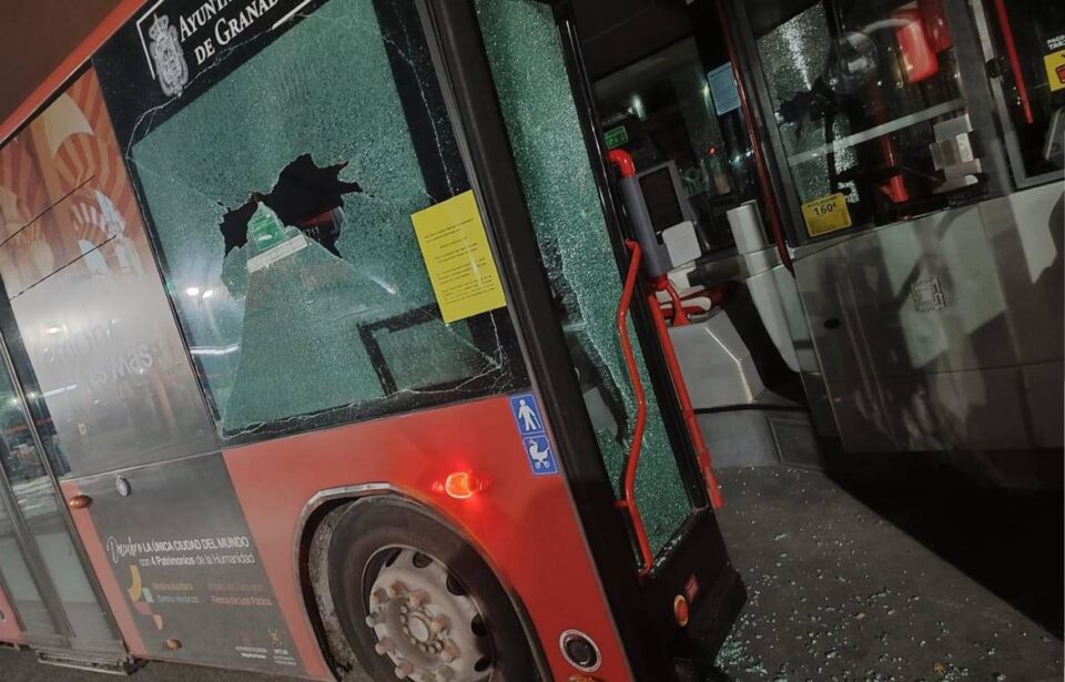 autobus granada disparos linea 5