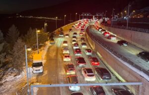 colas carretera acceso sierra nevada