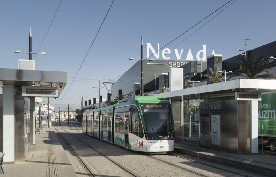 granada metro nevada shopping armilla