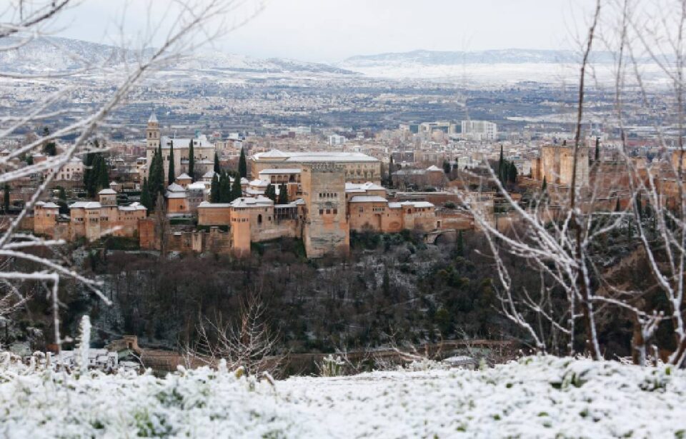 nieve granada alhambra - foto europapress alex camara