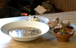 olla de san anton en asador la casona de santiago