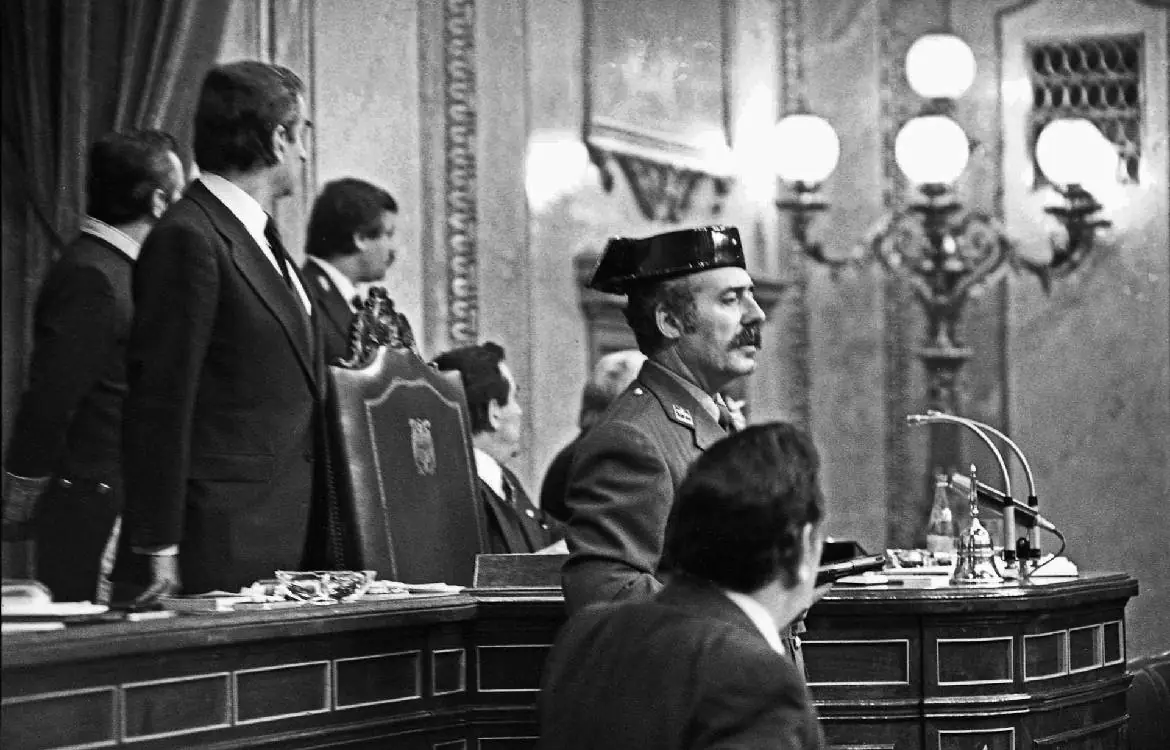 Sánchez anuncia la desclasificación de los documentos del 23-F "para saldar una deuda histórica"