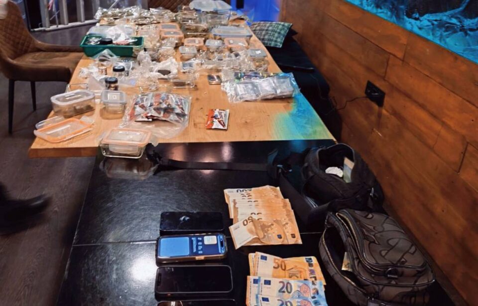 droga y dinero intervenido granada