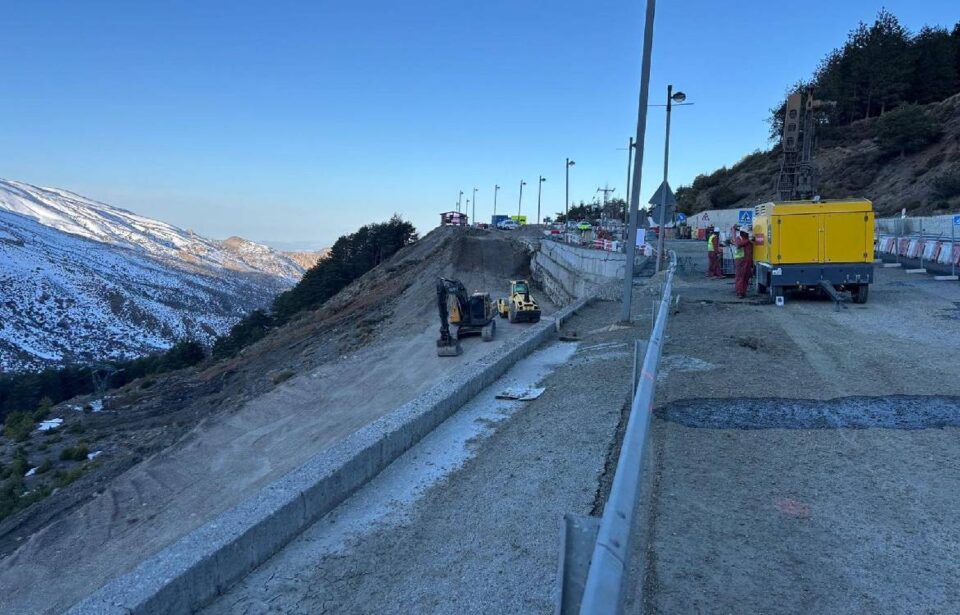 obras carretera acceso sierra nevada