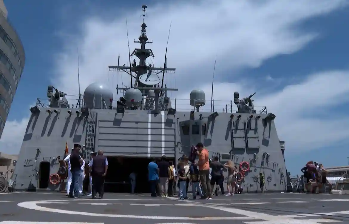 España enviará la fragata 'Cristóbal Colón' a Chipre junto al portaviones francés 'Charles de Gaulle'