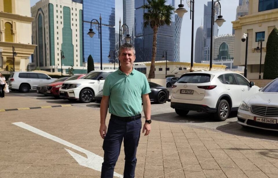 ugr , Simón Suárez Cuadros, atrapado en Doha.