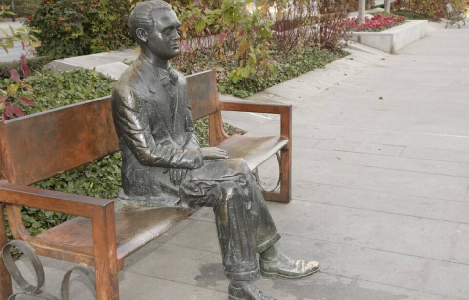 figura federico garcia lorca granada - foto turgranada