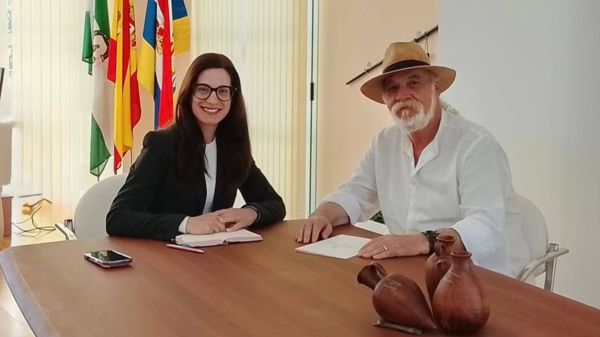 El Ayuntamiento de Árchez y la Asociación Cultural Antonio Montes se unen para impulsar la vida cultural del municipio