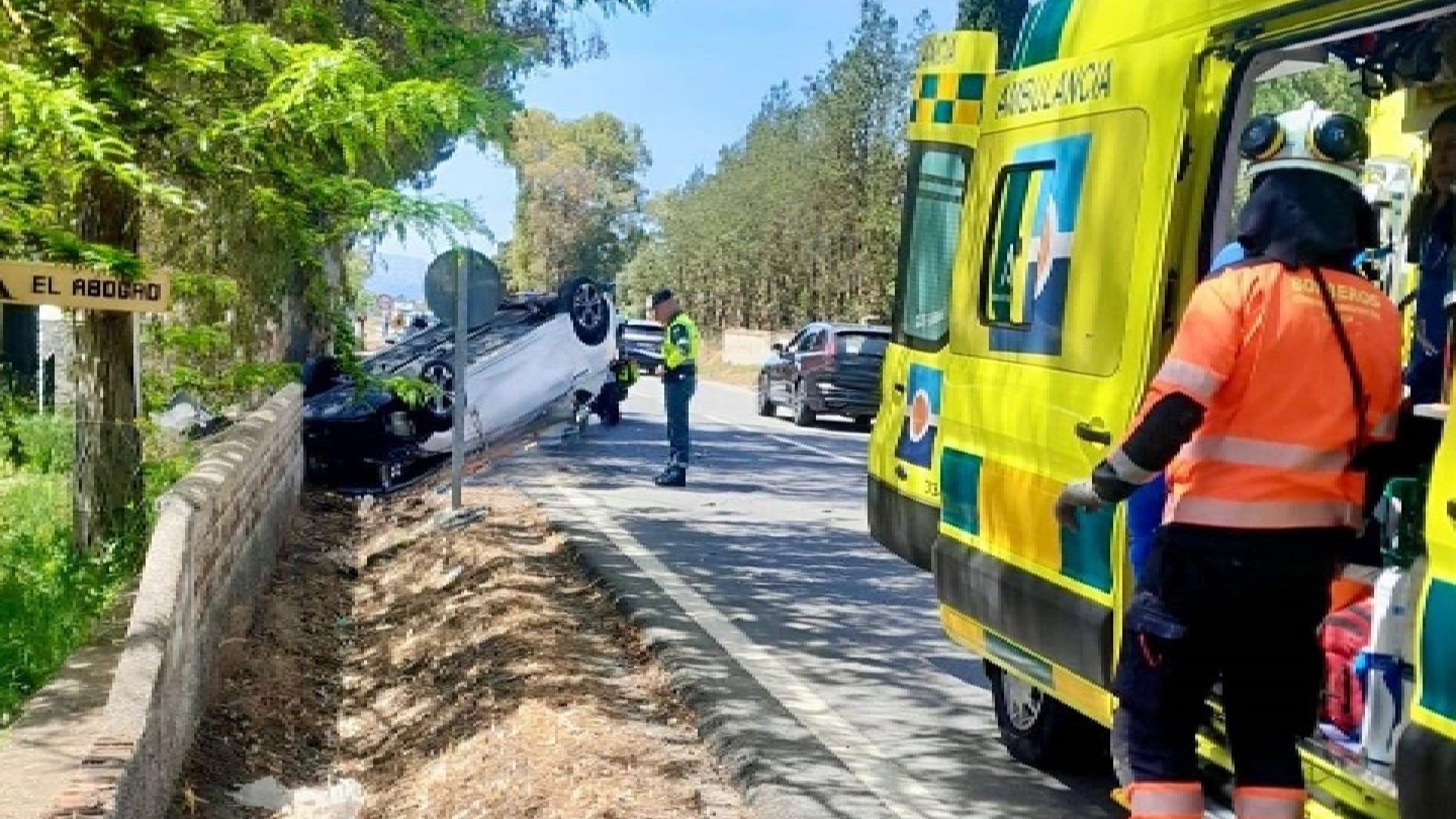 Cuatro heridos tras un accidente en el que ha volcado un coche en la A-367 en Ronda