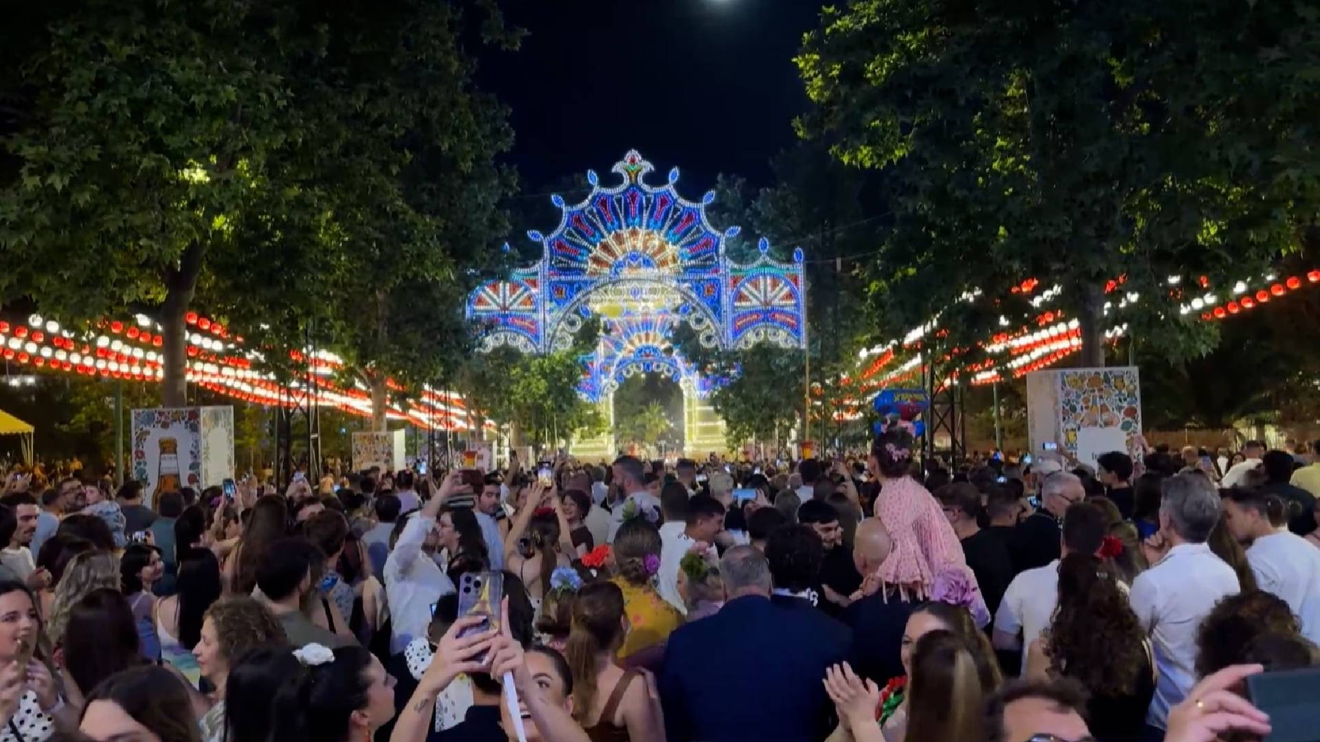 Granada ilumina su Feria del Corpus 2026 bajo un cielo de luces - 101tv