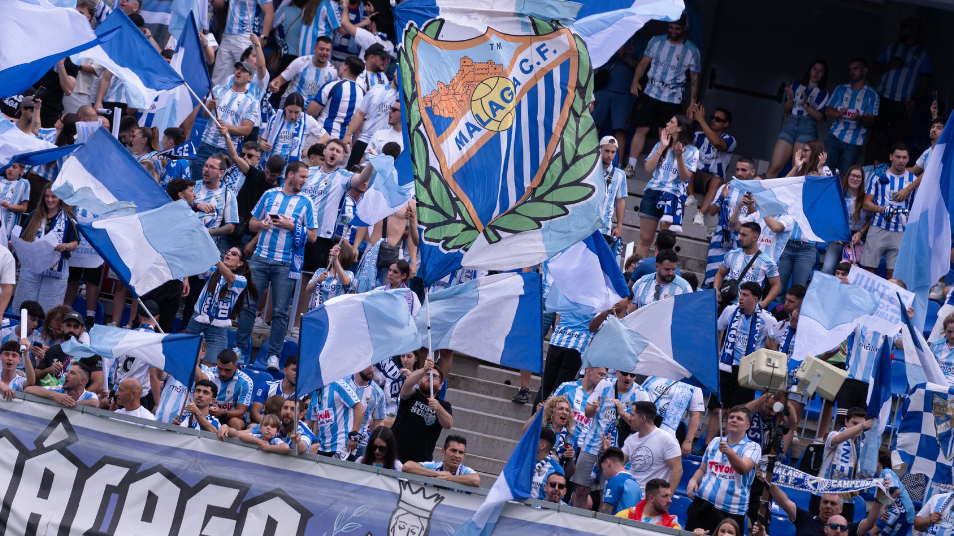 Afición del Málaga en la grada de animación