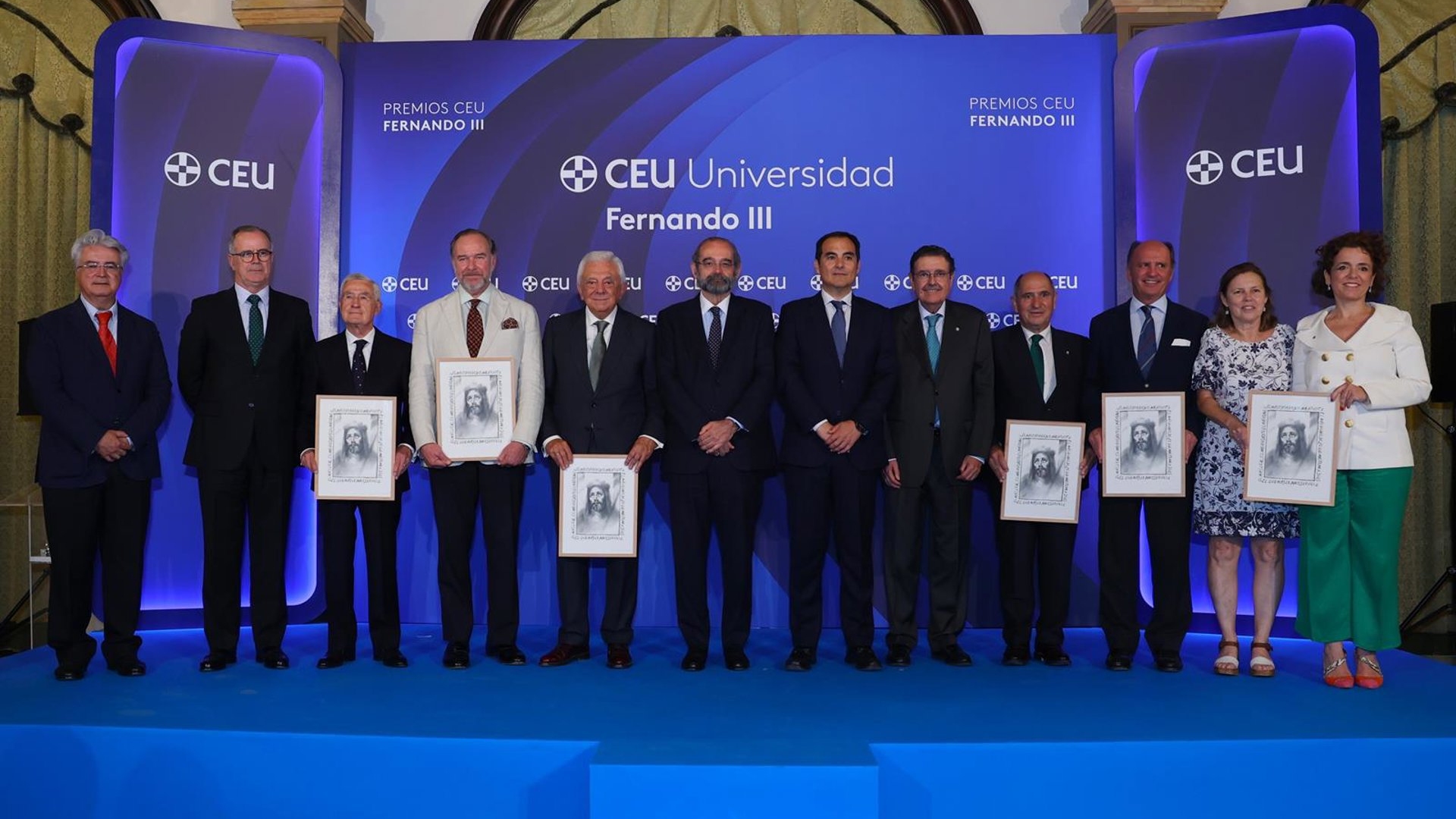 La Universidad CEU Fernando III premia trayectorias ejemplares al servicio de la sociedad en Sevilla