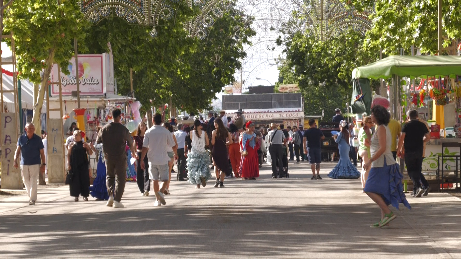 Granada apura las últimas horas de un Corpus marcado por la fiesta y la convivencia