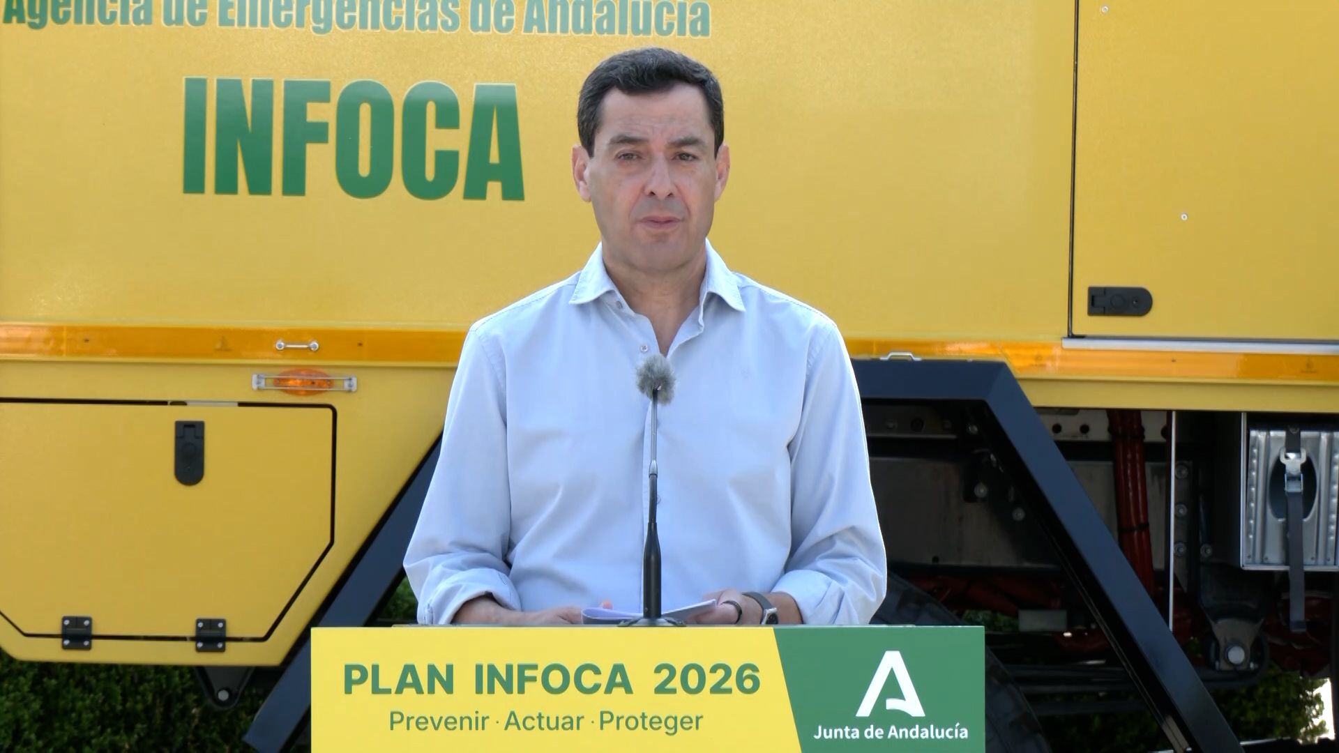 El-presidente-de-la-Junta-de-Andalucia-en-funciones-Juanma-Moreno-en-la-presentacion-del-Plan-Infoca-2026