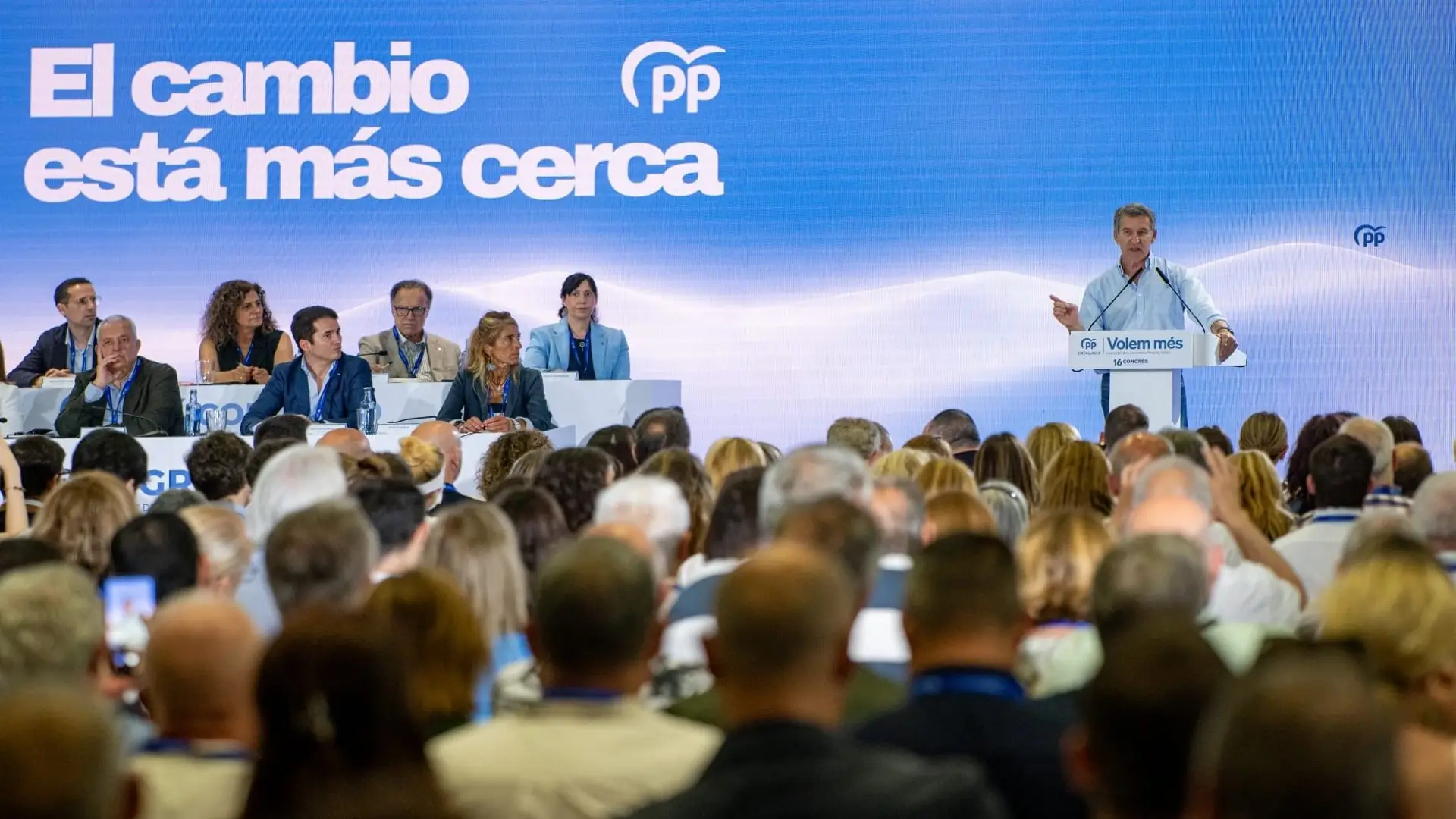 Feijoo-en-el-congreso-del-PP-en-Cataluna