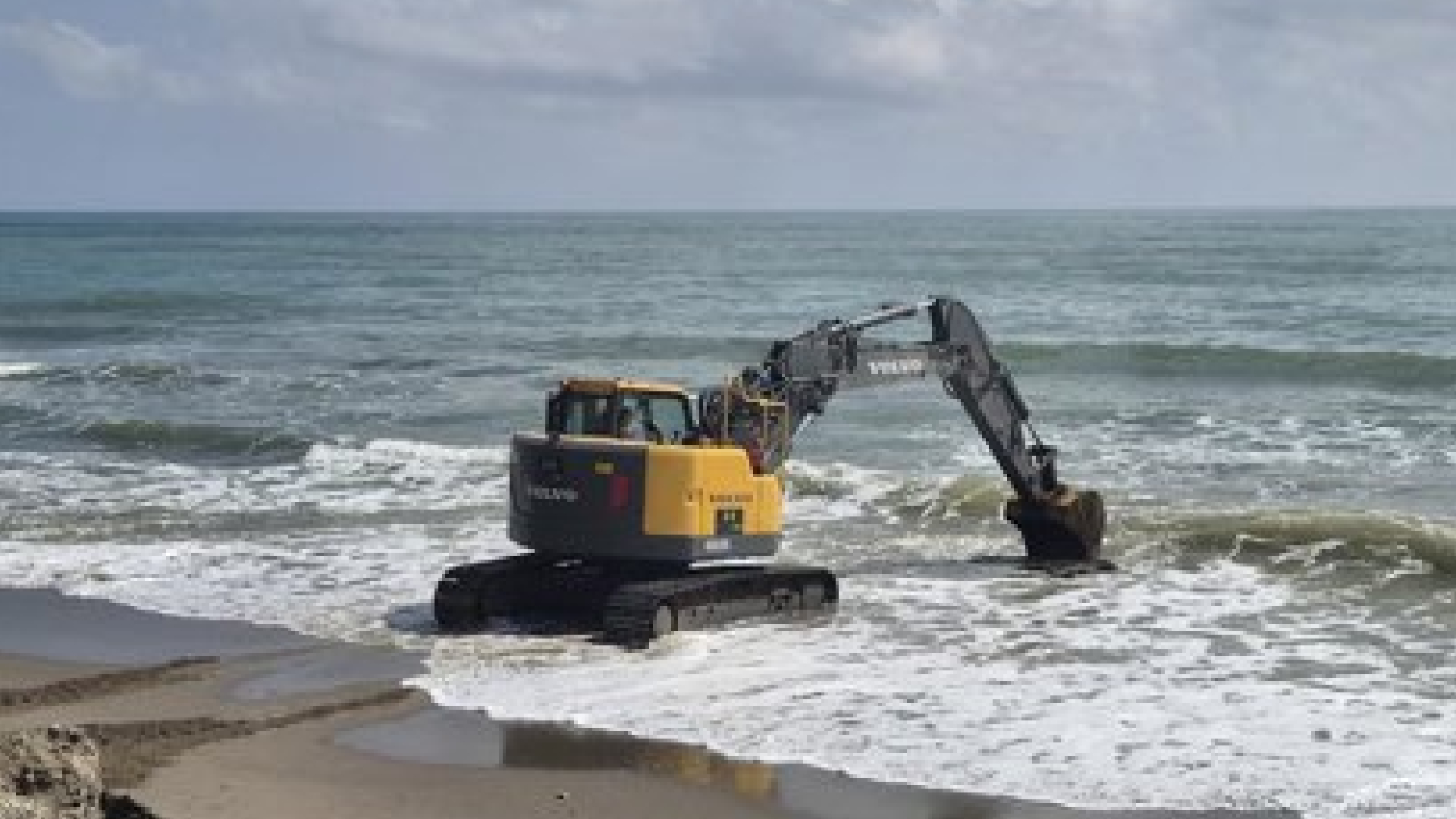 Radiografía de las playas de Málaga: un «lavado de cara» con 272.000 metros cúbicos de arena y demoliciones