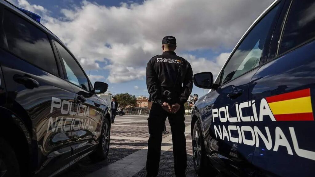 Detenido un hombre que trataba de escapar a Venezuela tras un violento asalto contra unos turistas suizos en Almería