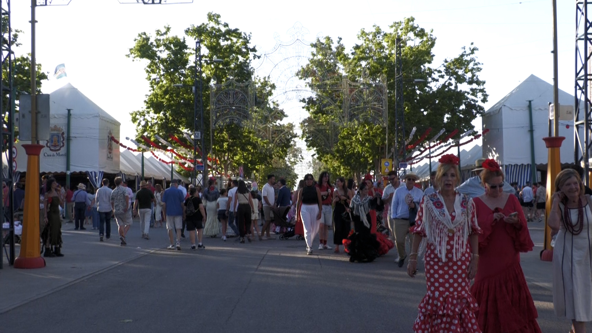 Granada se despide de la feria del Corpus a lo grande
