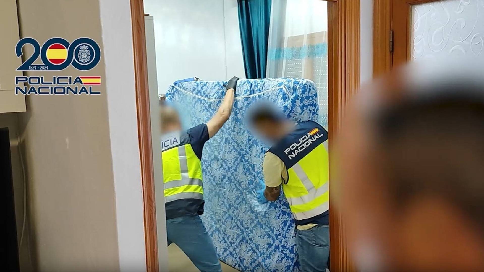 La Policía Nacional registra una vivienda en Málaga