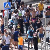 Cientos de migrantes entrando a Ceuta de manera irregular Cientos de migrantes entrando a Ceuta de manera irregular
