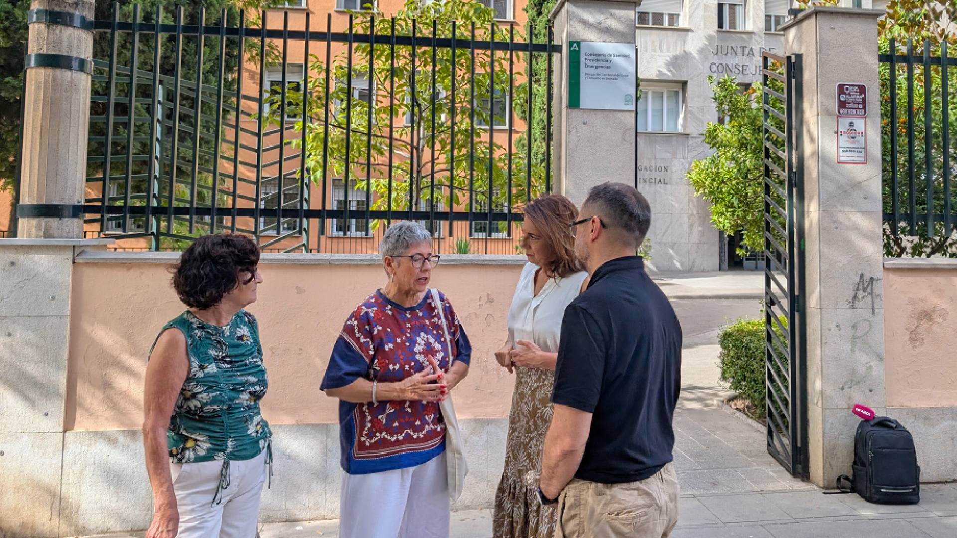 Clamor por el cierre del centro de salud junto a la Gran Vía de Granada