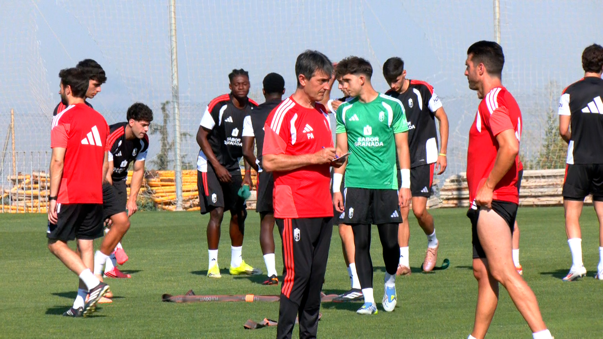 primer-entrenamiento-granada-cf-pretemporada-26-27-foto-antonio-exposito