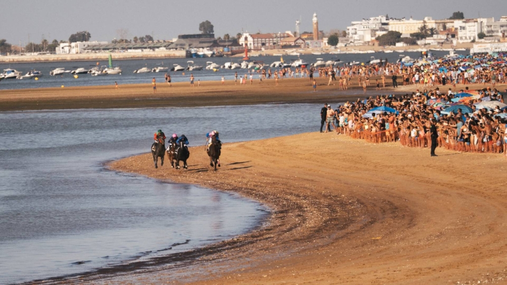 Sanlúcar echa el telón en la 181ª edición de sus carreras marítimas