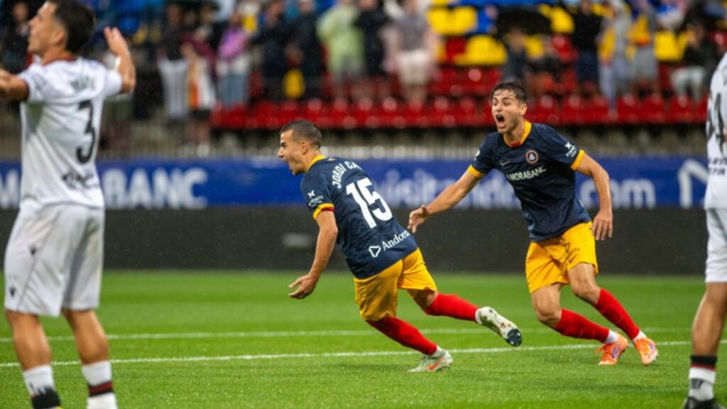 ¿Tenía que haberse jugado el partido del Ceuta? Los caballas se llevan una ‘paliza’ tras pedir una suspensión