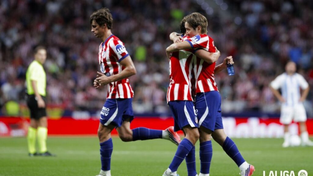 El Málaga se estrena en Primera con una digna derrota ante el Atlético de Madrid (2-0)