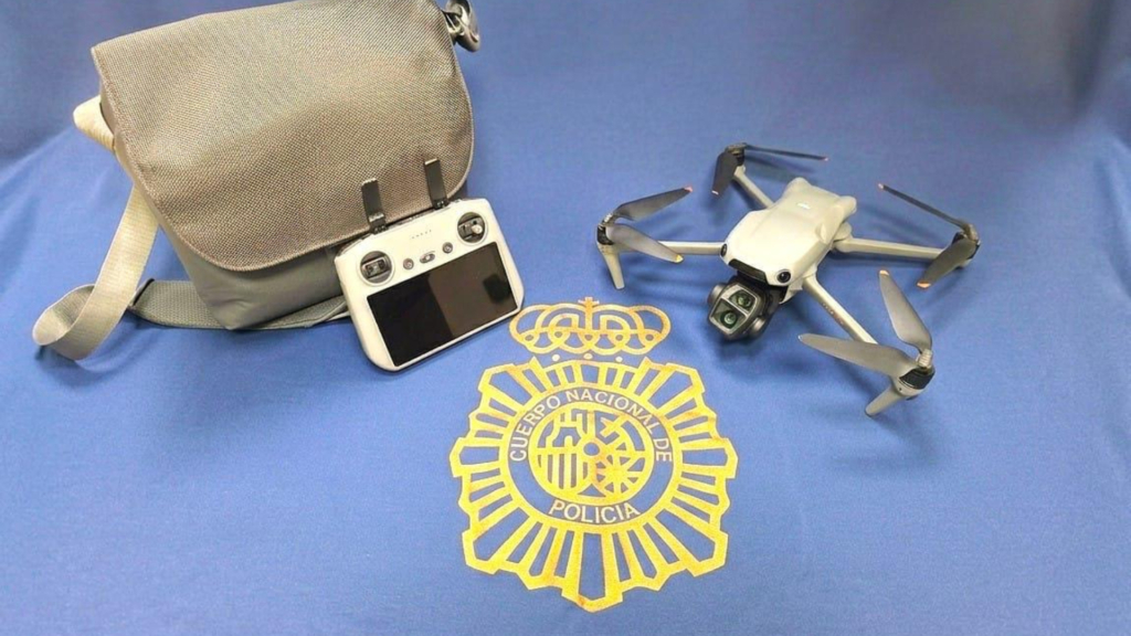 Intervenido un dron que se quiso colar en el espectáculo de la Feria de Málaga: multas de 2.500 a 90.000 euros