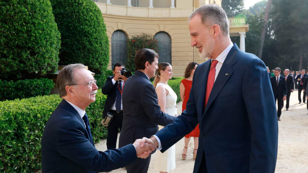 El Rey traslada a Vivas su respaldo y «promete ir a Ceuta» después de la crisis migratoria