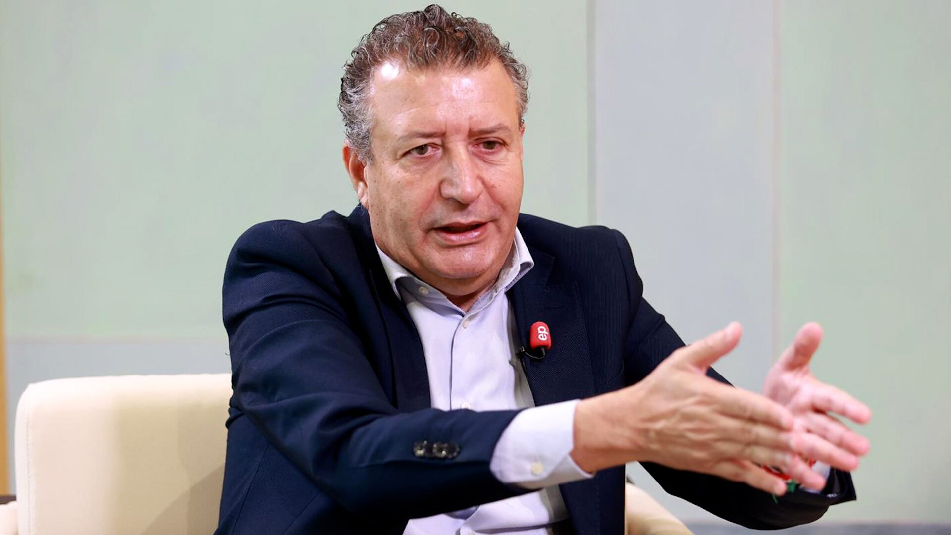 El-presidente-de-la-Diputacion-Javier-Fernandez-en-la-entrevista-en-la-sede-de-la-institucion-provincial