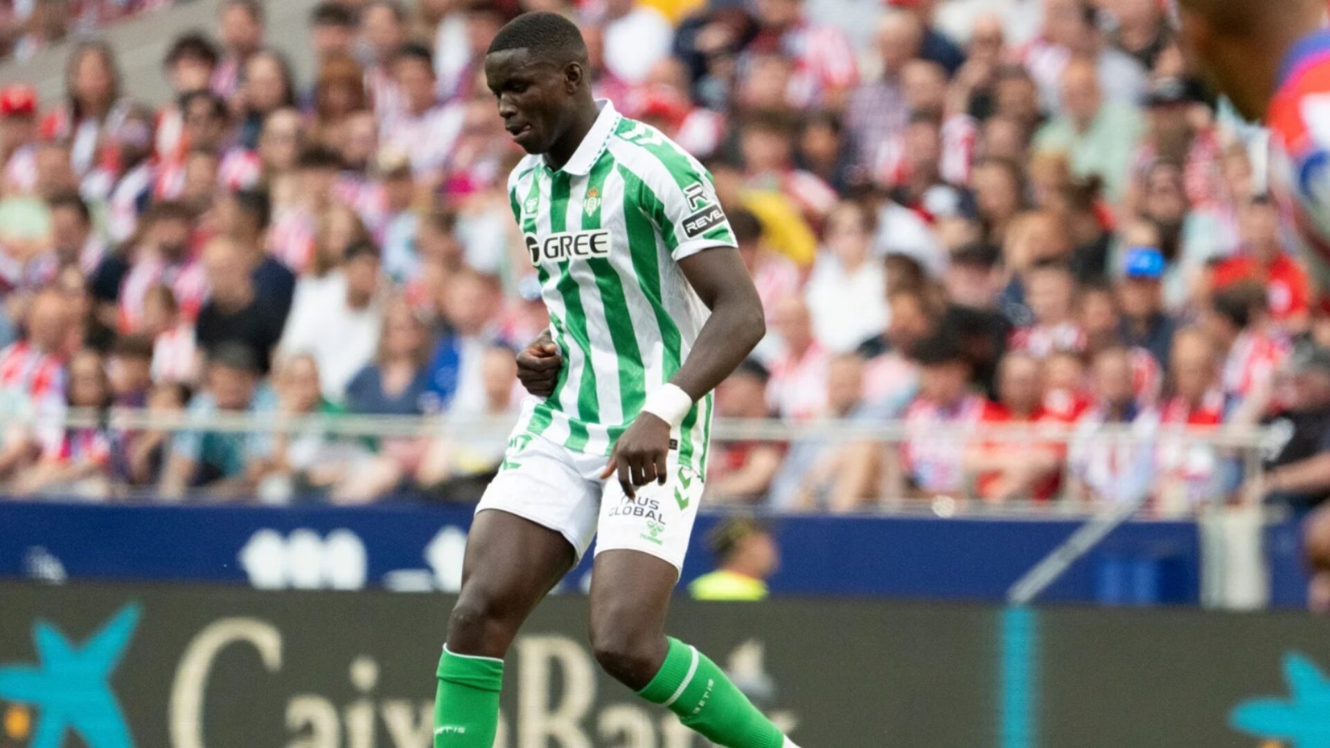 Nobel-Mendy-durante-etapa-Betis