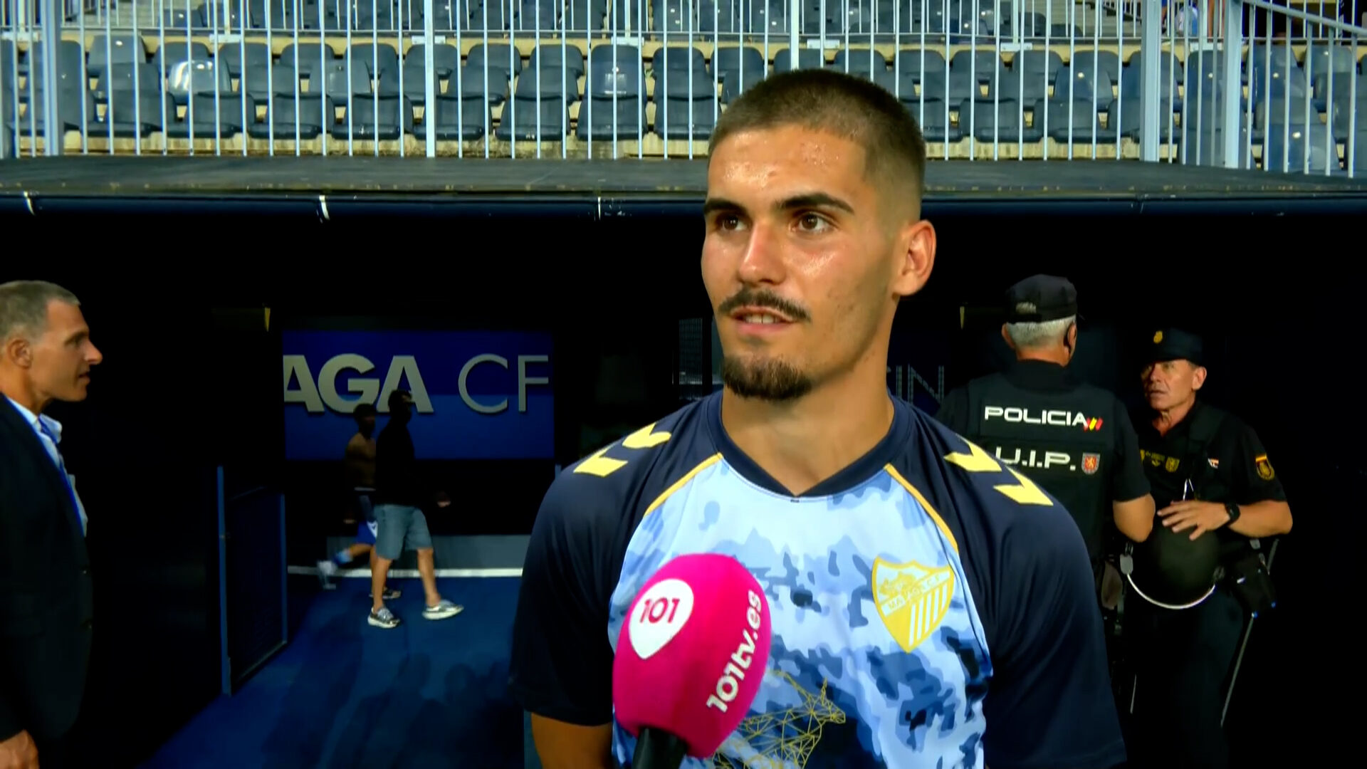Chupete en la entrevista postpartido en 101TV