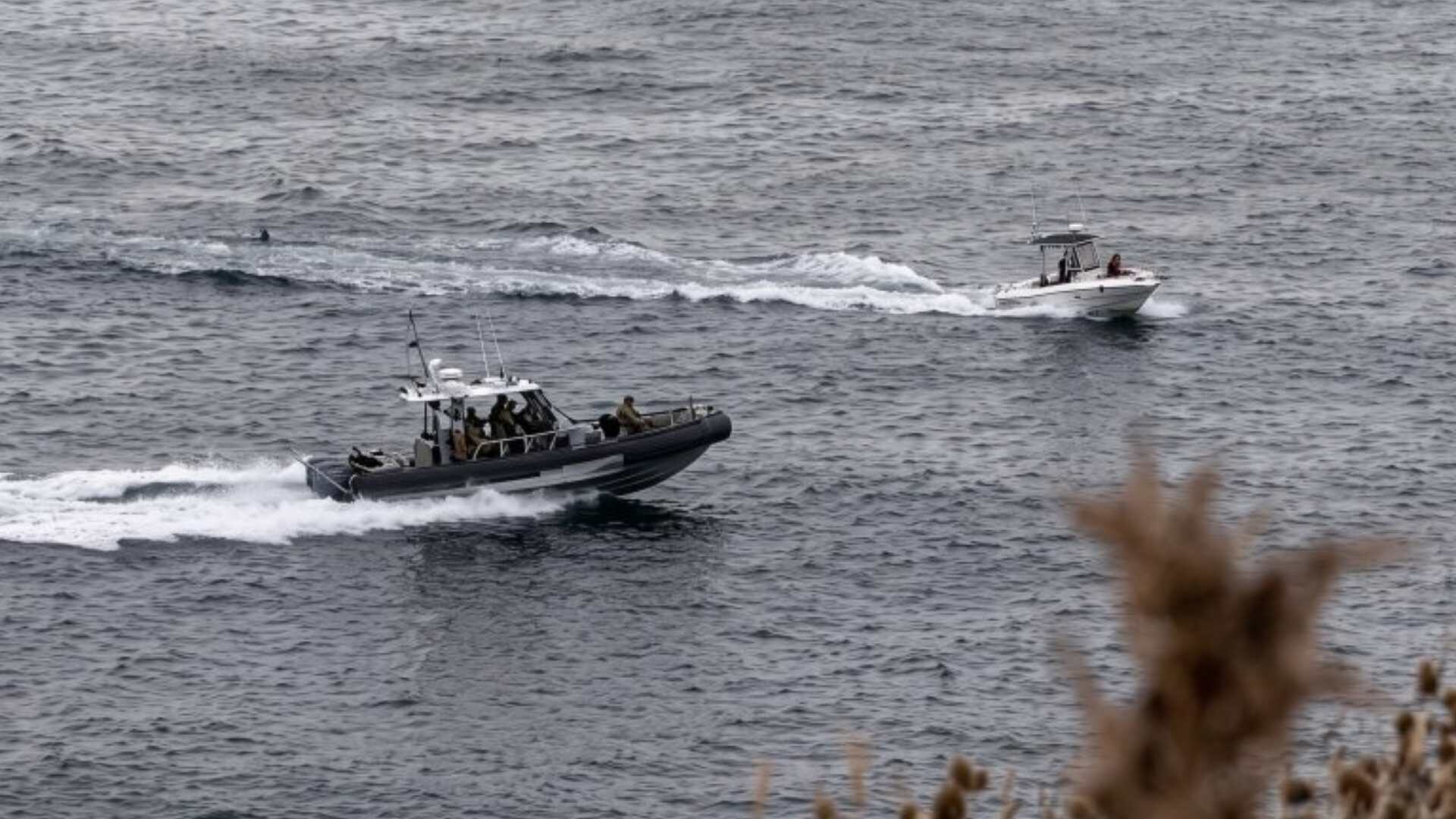 guardia-civil-intercepta-barco-recreativo-transporta-inmigrantes-ceuta