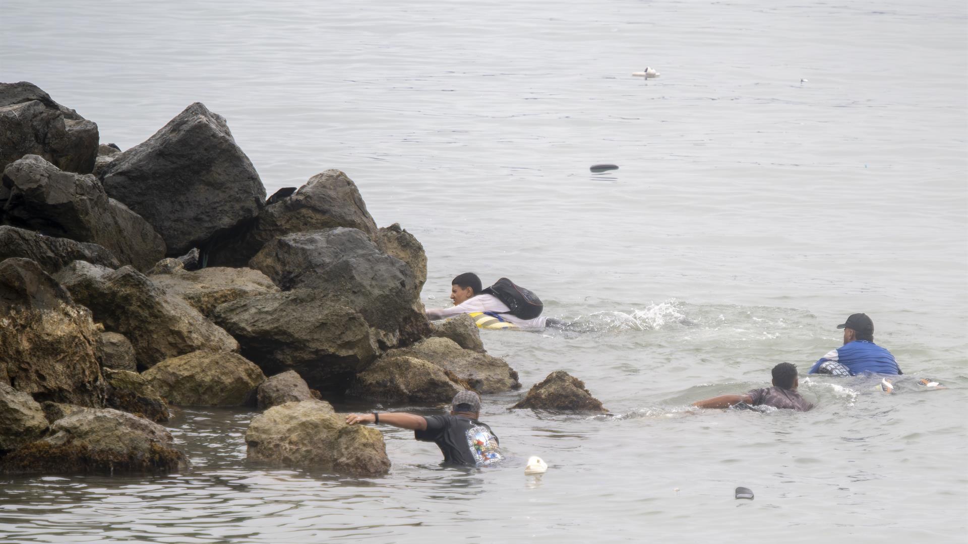 Asciende a 67 los migrantes fallecidos en la frontera de Ceuta