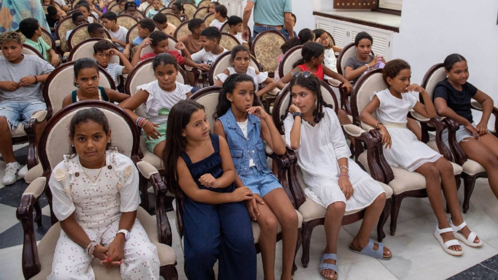 Cádiz-Tinduf: veinte años cruzando el mapa por la infancia saharaui