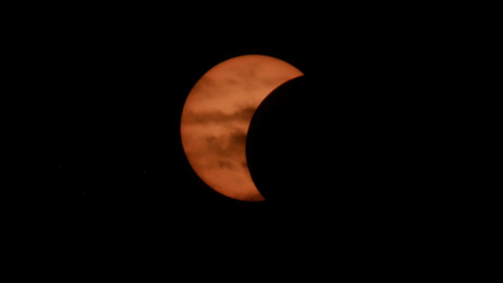 Así vivió la población el primero de los tres eclipses que acontecerán en la península ibérica