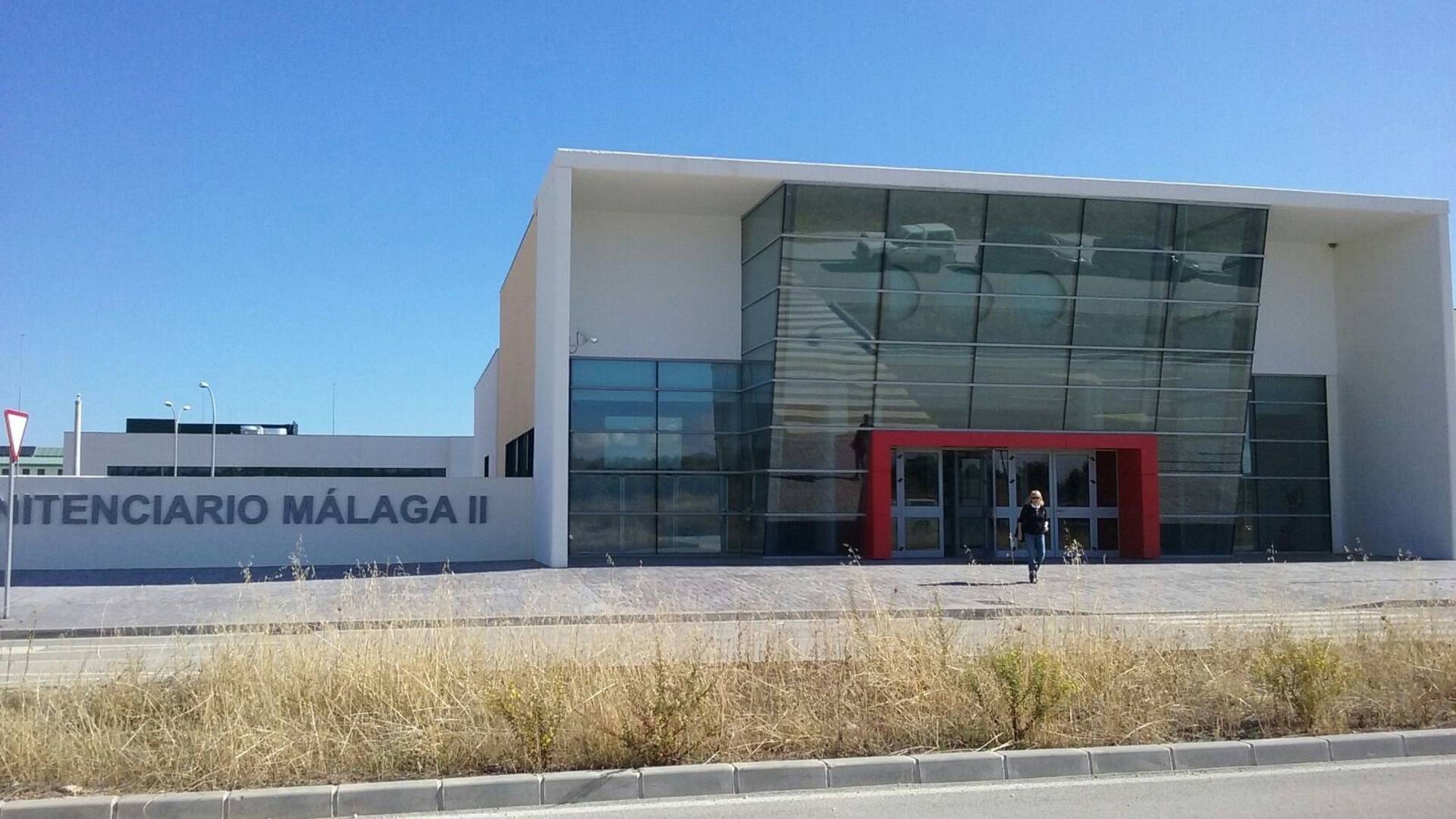Un preso se atrinchera durante casi una hora en la cárcel de Archidona al negarse a un cambio de módulo